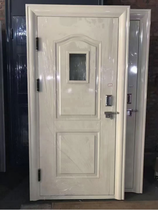 黄南学校教室门