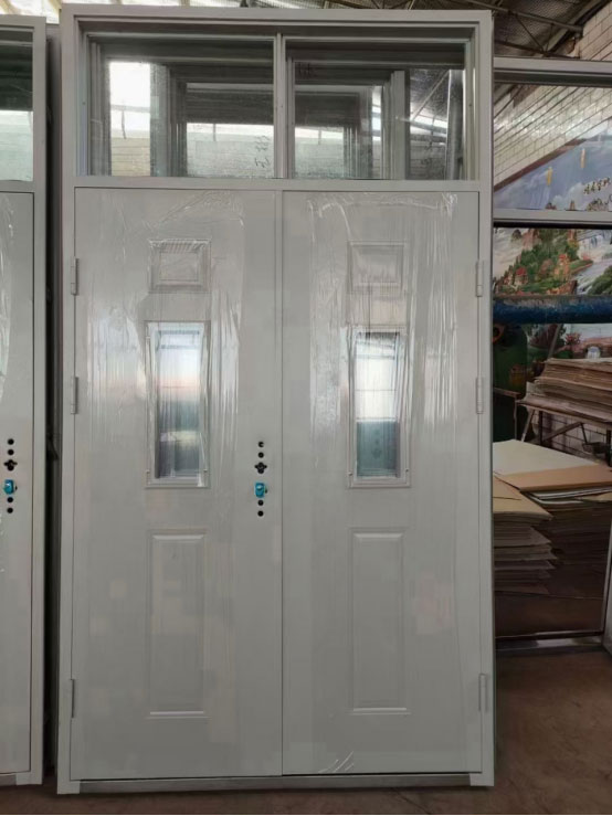 黄南学校教室门 黄南学校教室门