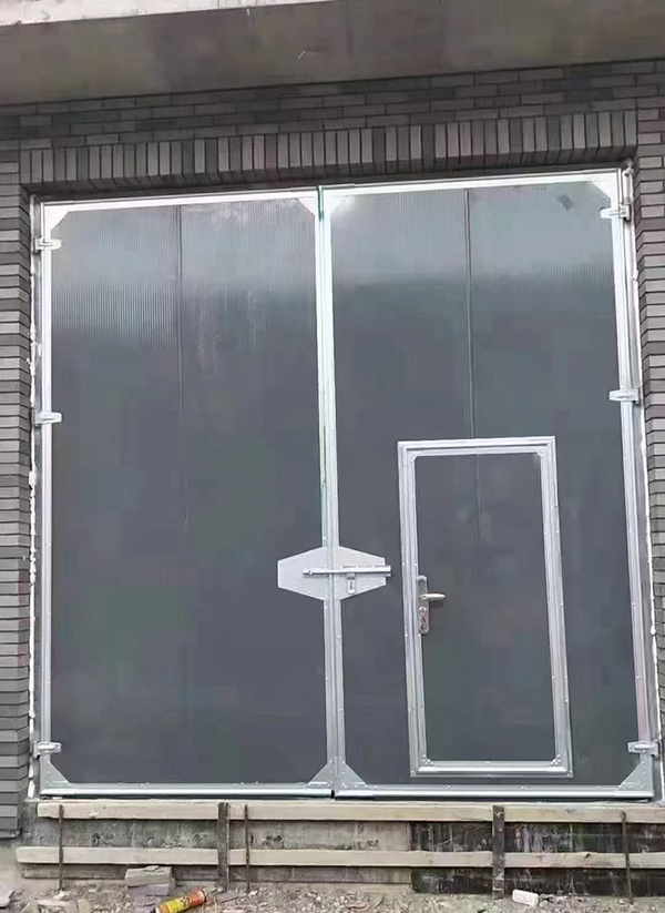 黄南工业平开门在大型设备制造车间的应用实例